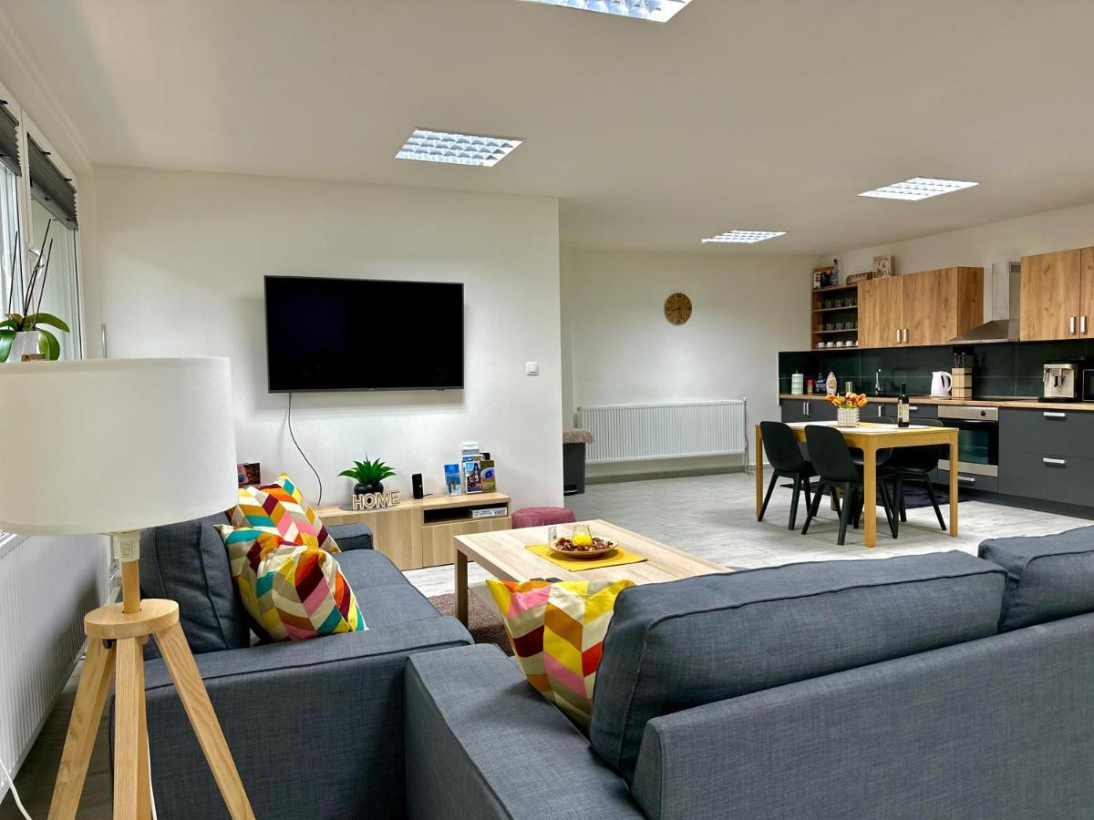 Apartman Pantaren Stará Bystrica Zewnętrze zdjęcie